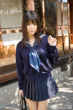 巨茎挺进李淑芬的体内